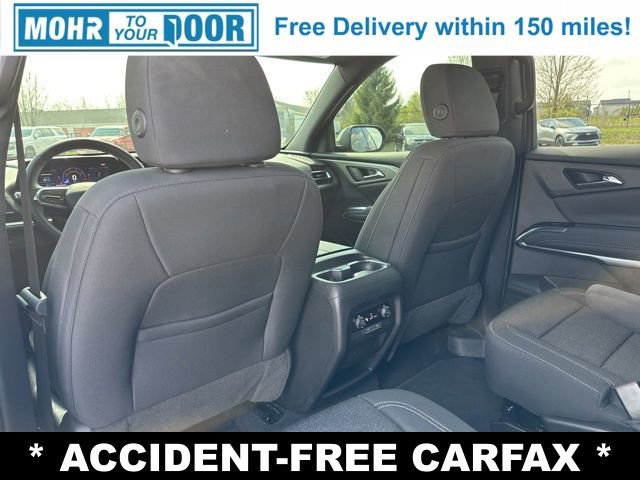 Used 2025 Chevrolet Traverse LT image 27