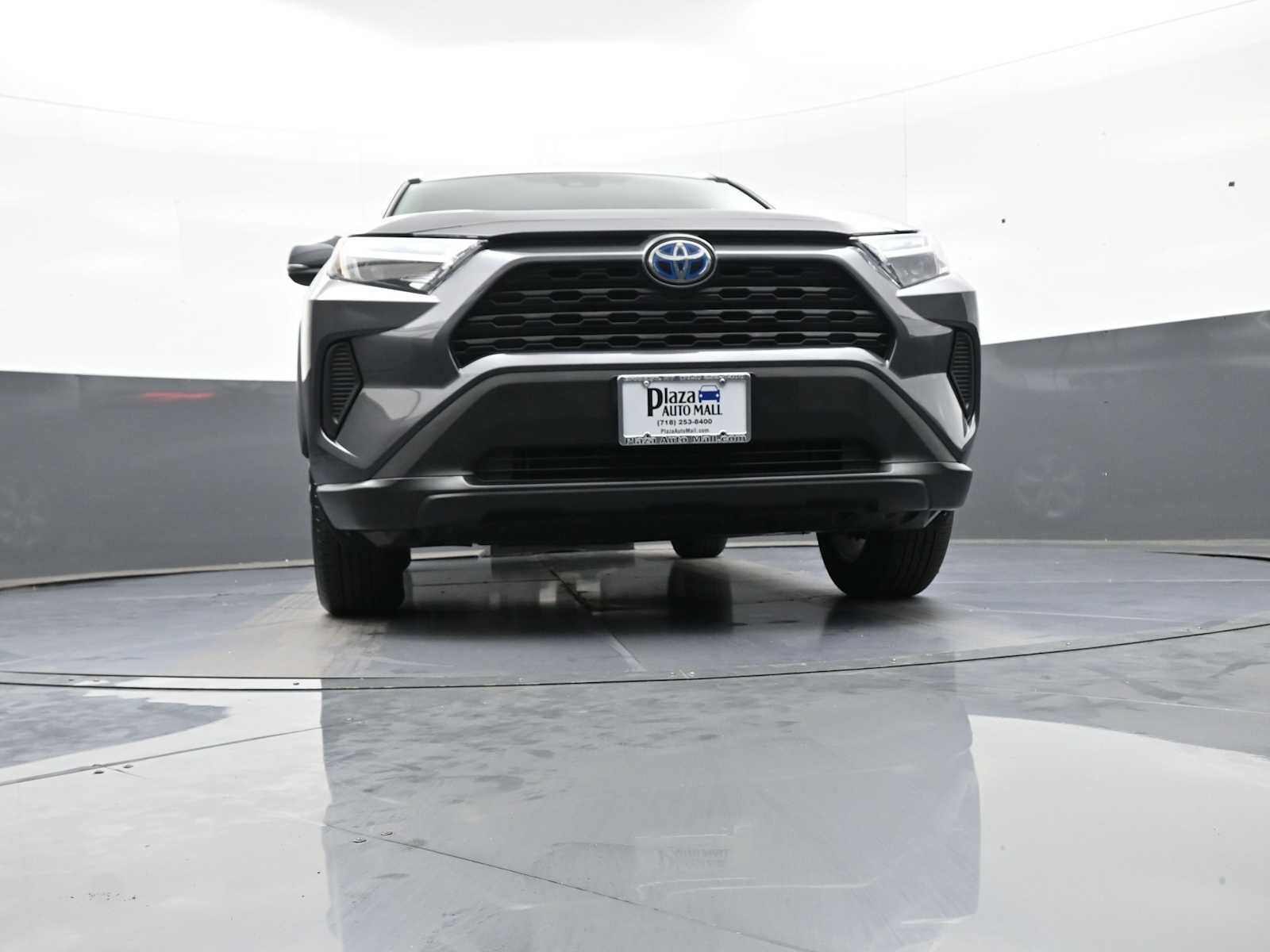 Used 2023 Toyota RAV4 LE AWD/4WD image 27