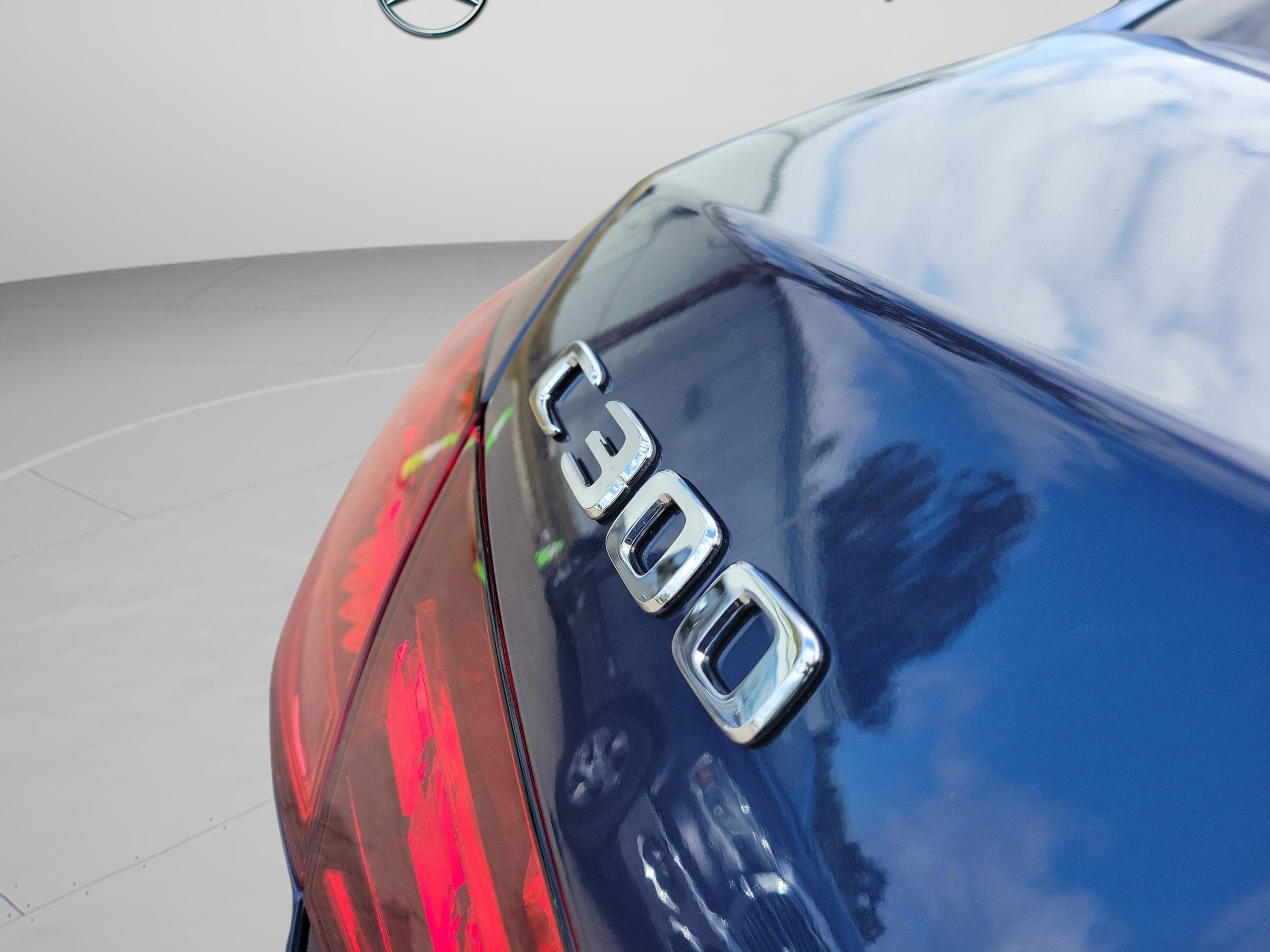 Certified 2025 Mercedes-Benz C 300 Sedan image 7