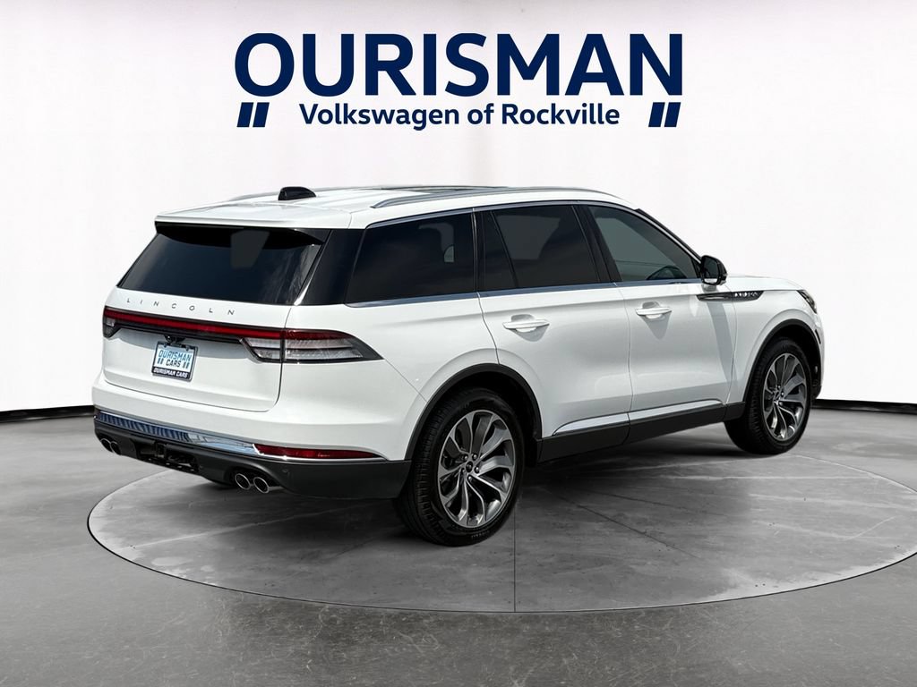 Used 2025 Lincoln Aviator Reserve AWD/4WD image 6