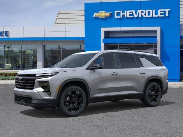 New 2027 Chevrolet Traverse LT FWD image 2