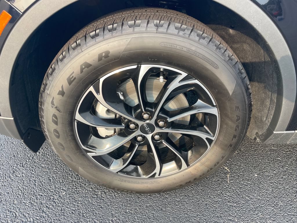 New 2026 Lincoln Nautilus Premier w/ Equipment Group 102A AWD/4WD image 10