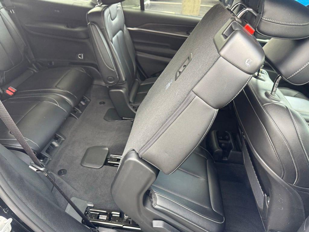 Used 2023 Jeep Grand Cherokee L Limited AWD/4WD image 54