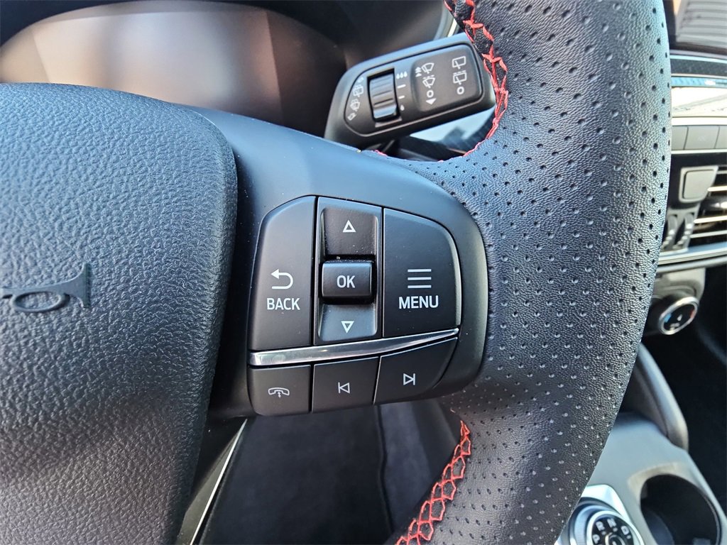 Used 2025 Ford Escape ST-Line image 17