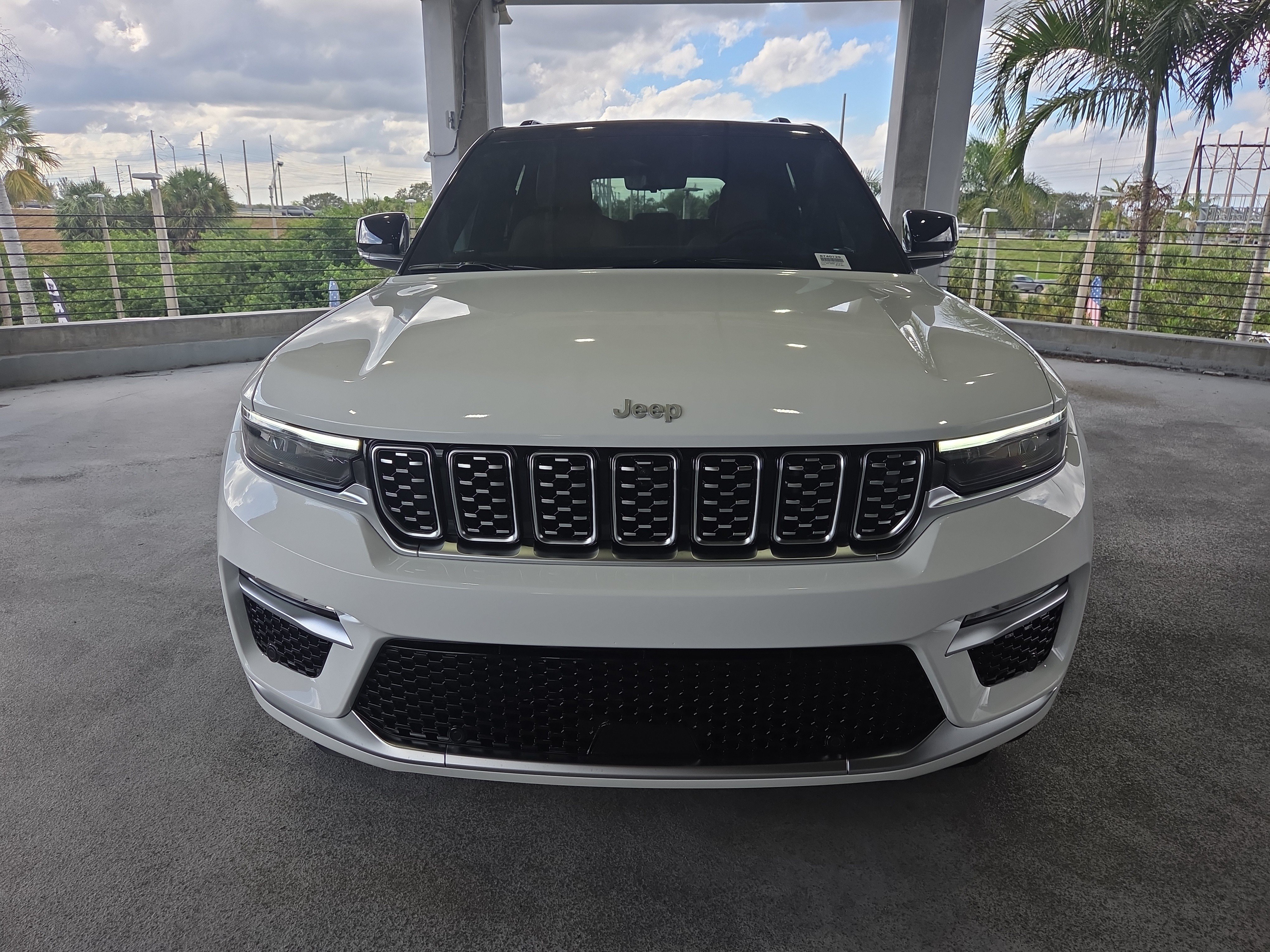 New 2025 Jeep Grand Cherokee Summit AWD/4WD image 3