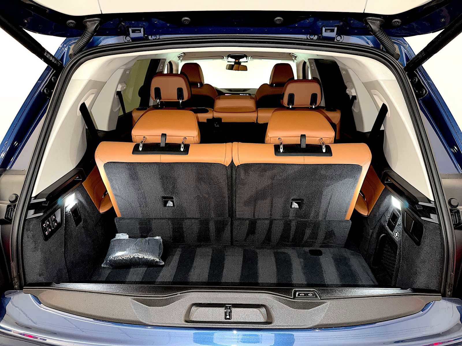 Certified 2022 BMW X7 xDrive40i w/ Premium Package image 23