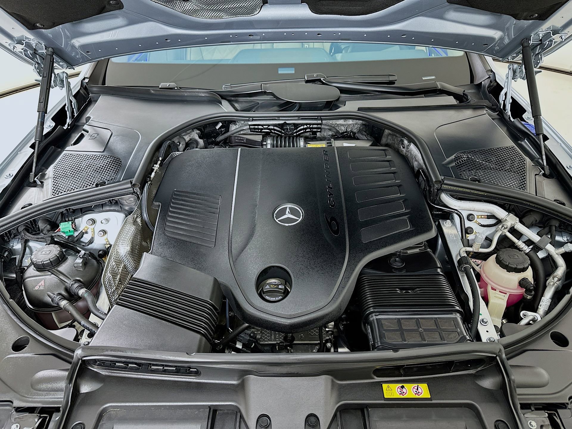 New 2026 Mercedes-Benz S 580e 4MATIC Sedan image 33