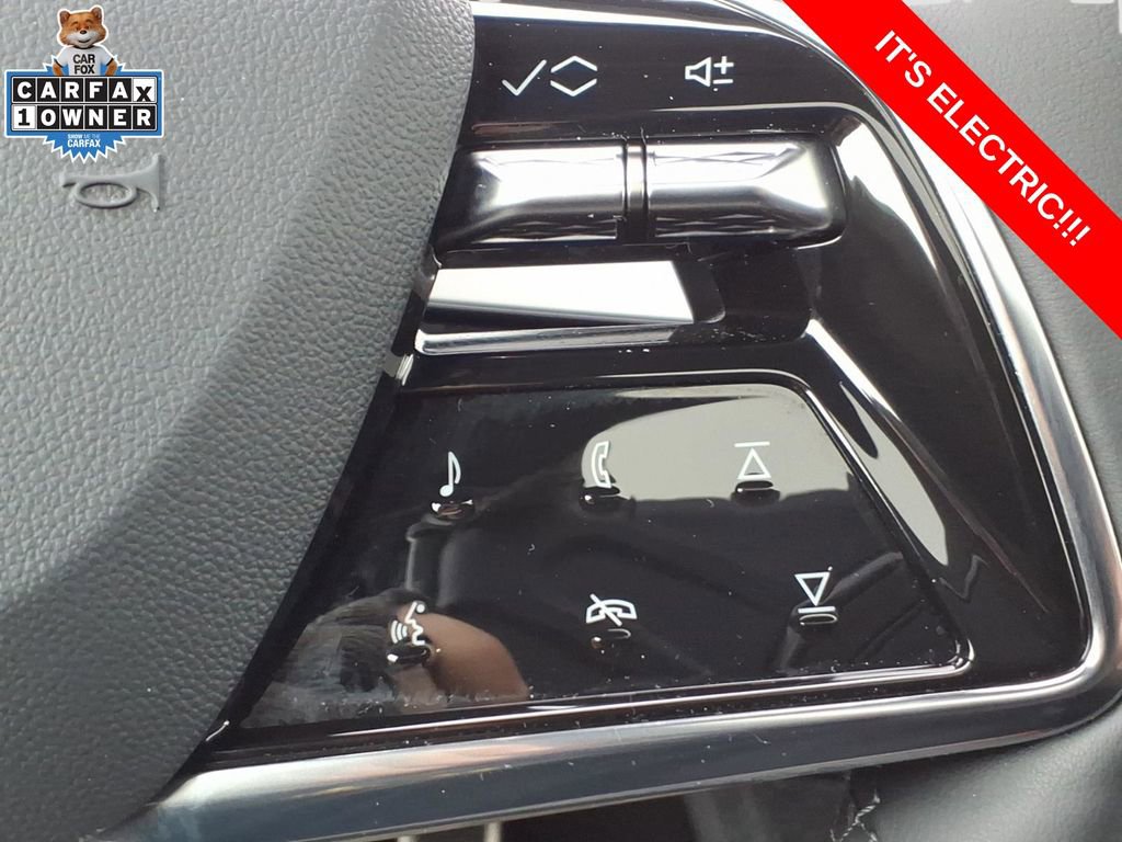 Used 2025 Cadillac Optiq Sport 1 image 22