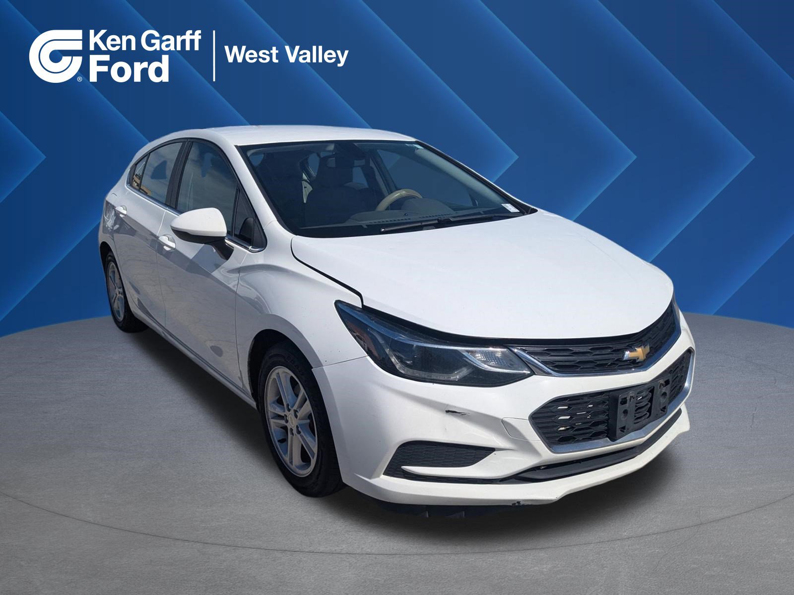 Used 2017 Chevrolet Cruze LT image 1