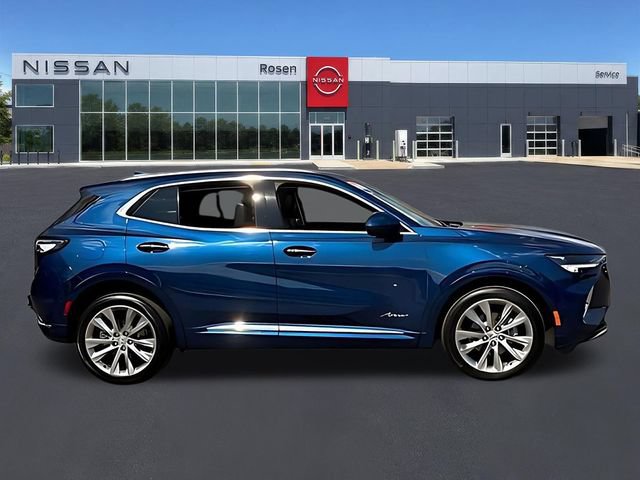 Used 2023 Buick Envision Avenir AWD/4WD image 2