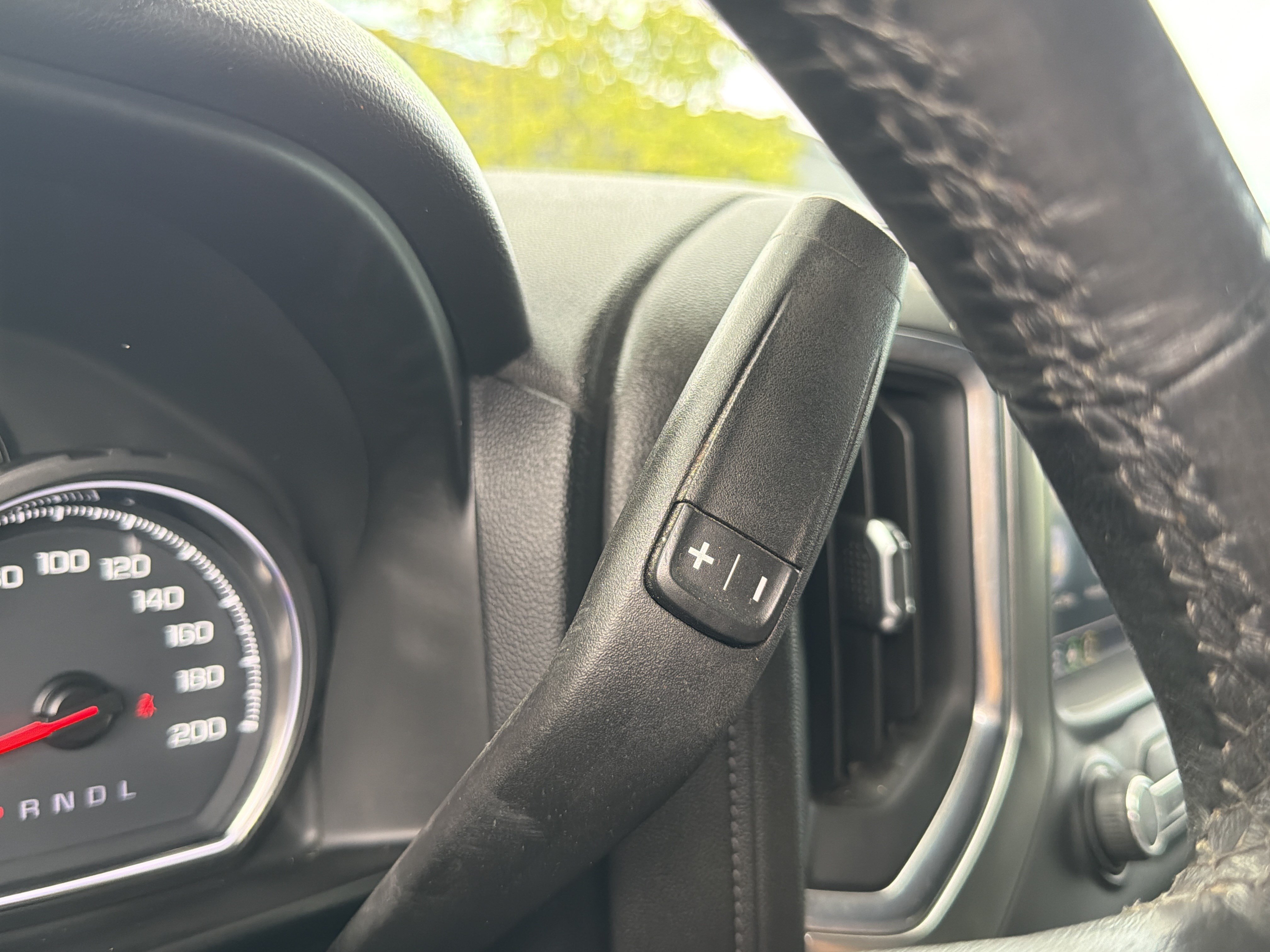 Used 2022 Chevrolet Silverado 1500 LT Trail Boss w/ Bed Protection Package AWD/4WD image 33