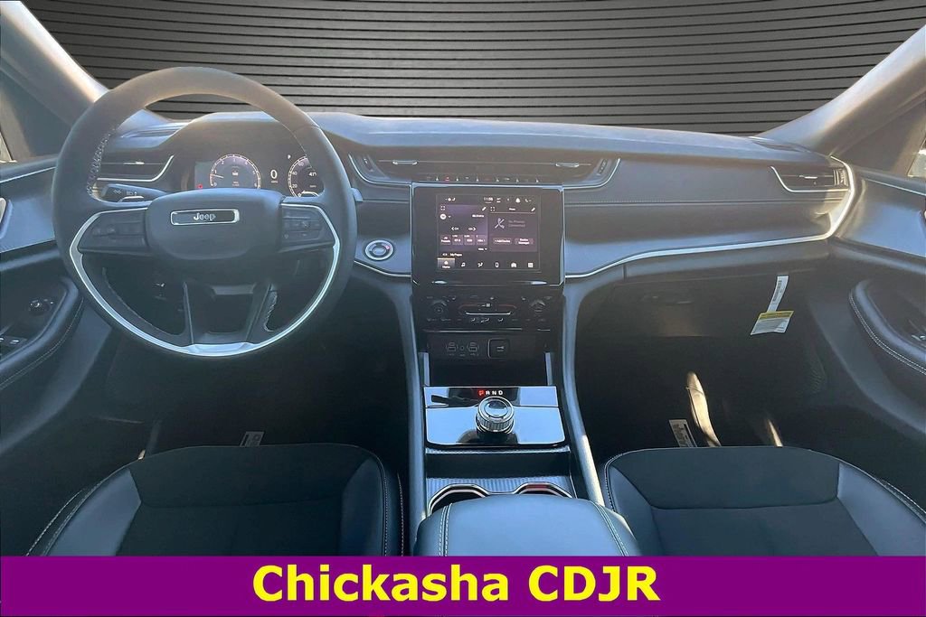 New 2025 Jeep Grand Cherokee L Altitude image 5