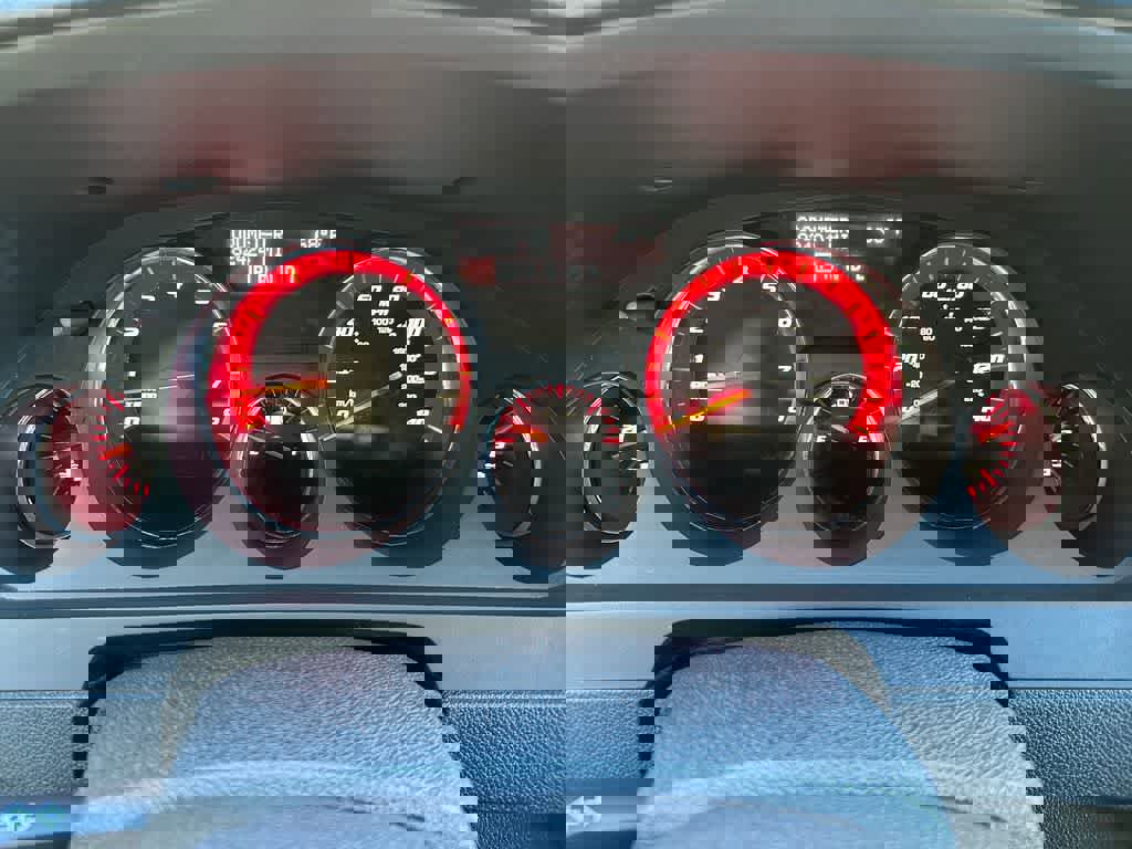 Used 2011 GMC Acadia SLE image 18