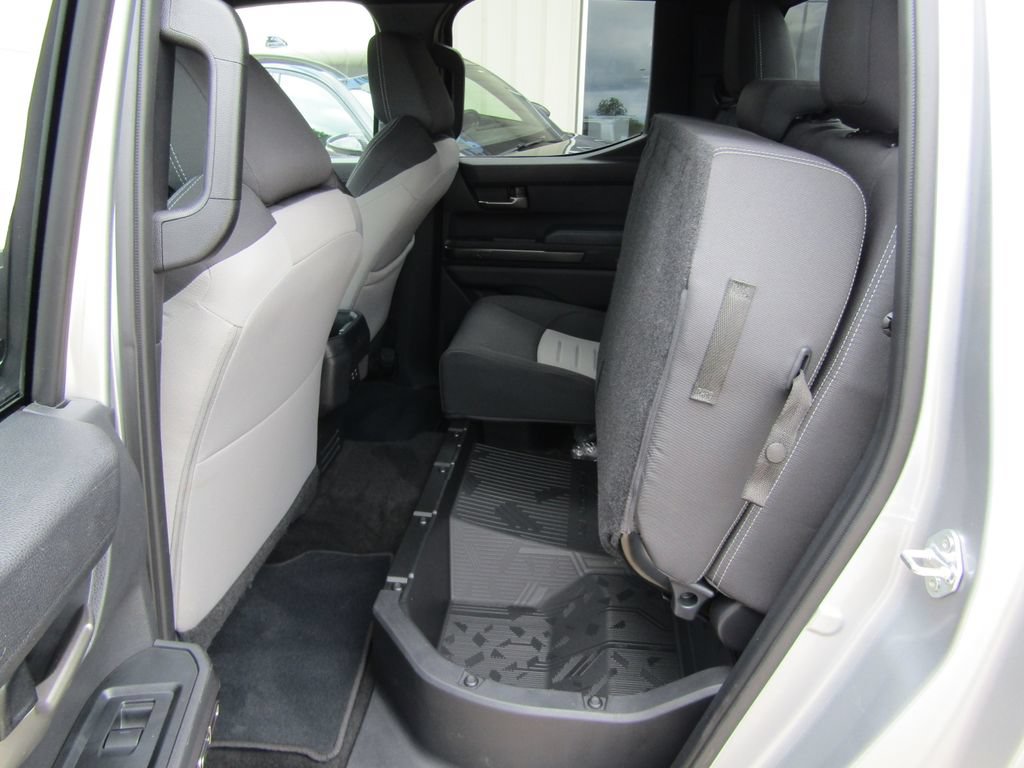 Used 2025 Toyota Tacoma TRD Off-Road AWD/4WD image 29