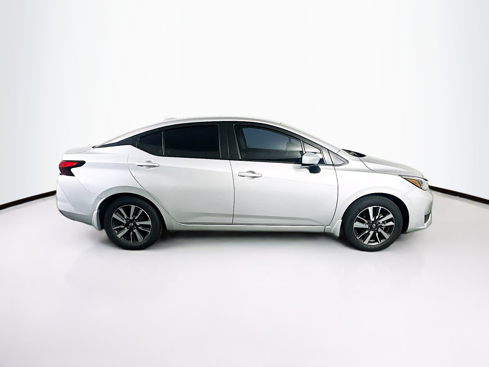 Used 2025 Nissan Versa SV w/ Trunk Package image 10