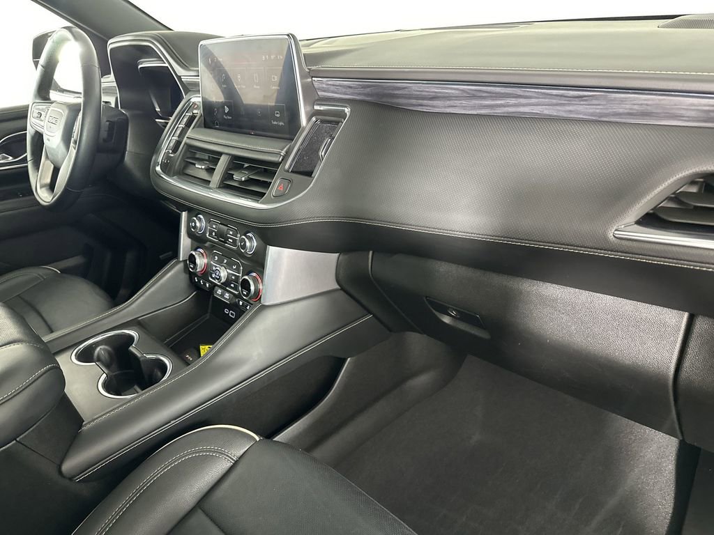Used 2023 GMC Yukon SLT w/ SLT Premium Package image 32