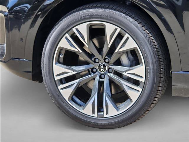 New 2026 Audi Q8 Premium Plus AWD/4WD image 7