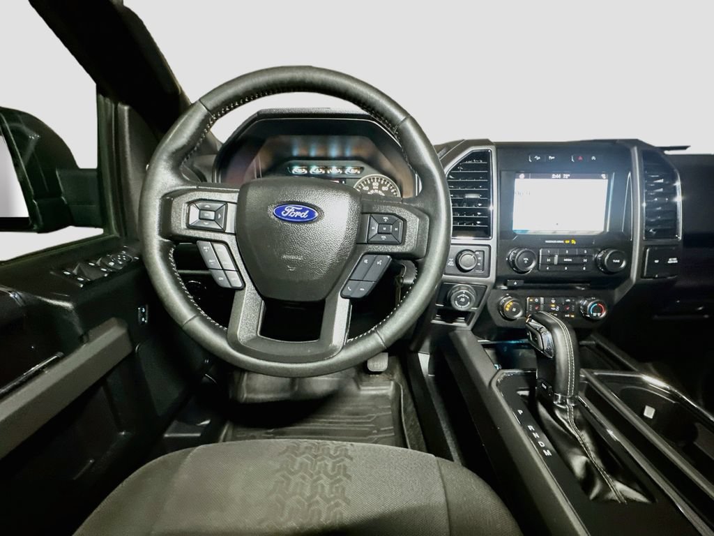 Used 2018 Ford F150 XLT w/ Equipment Group 302A Luxury AWD/4WD image 31