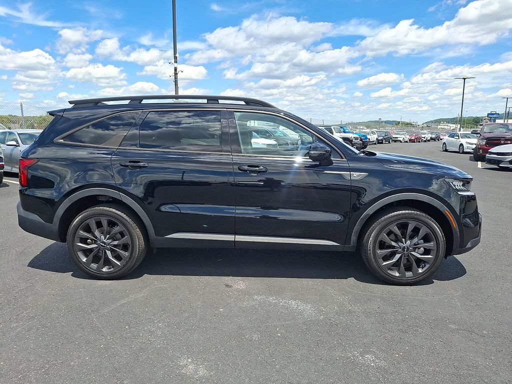 Certified 2023 Kia Sorento X-Line EX AWD/4WD image 7