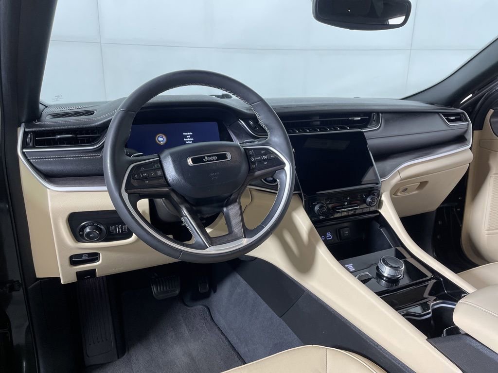 Used 2023 Jeep Grand Cherokee L Limited image 8