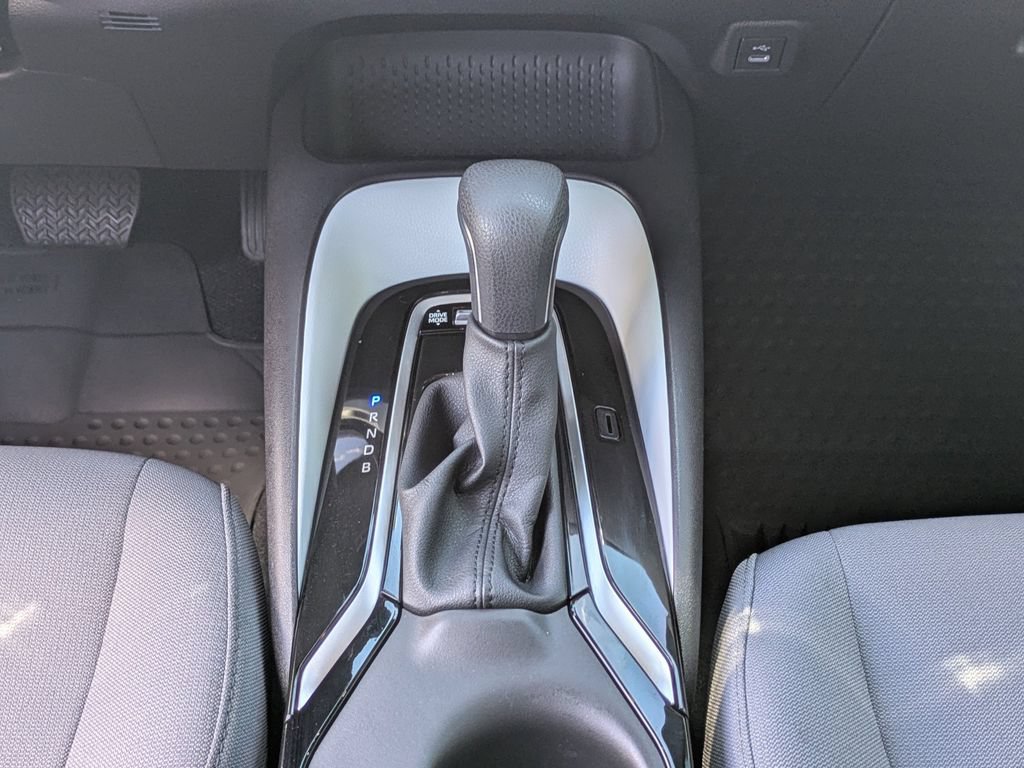 Used 2025 Toyota Corolla SE FWD image 19