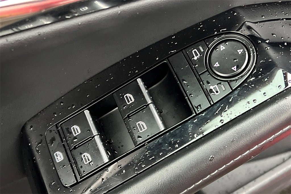 Certified 2025 MAZDA CX-30 AWD 2.5 S w/ Preferred Package image 14