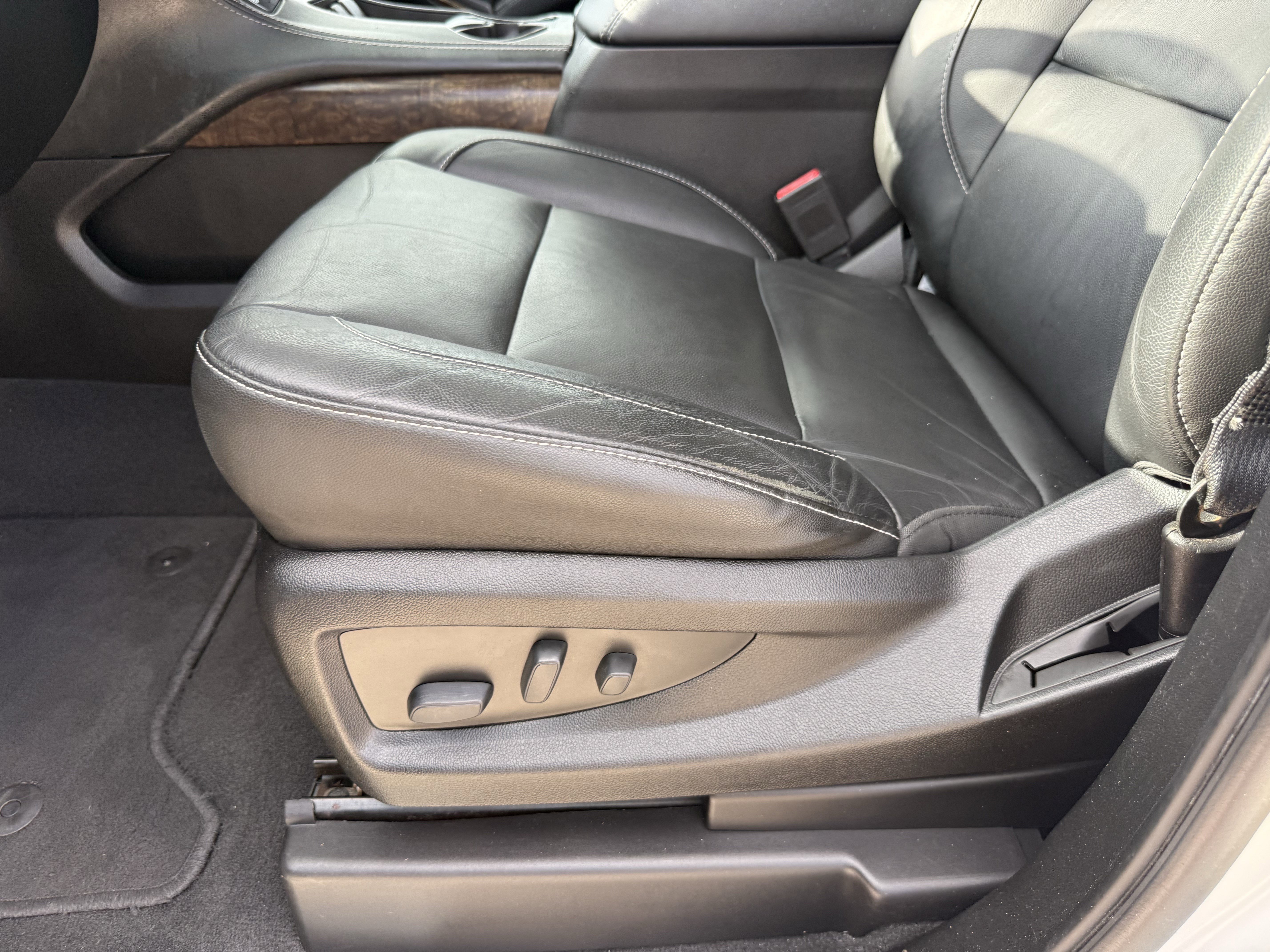 Used 2020 Chevrolet Tahoe LT image 28