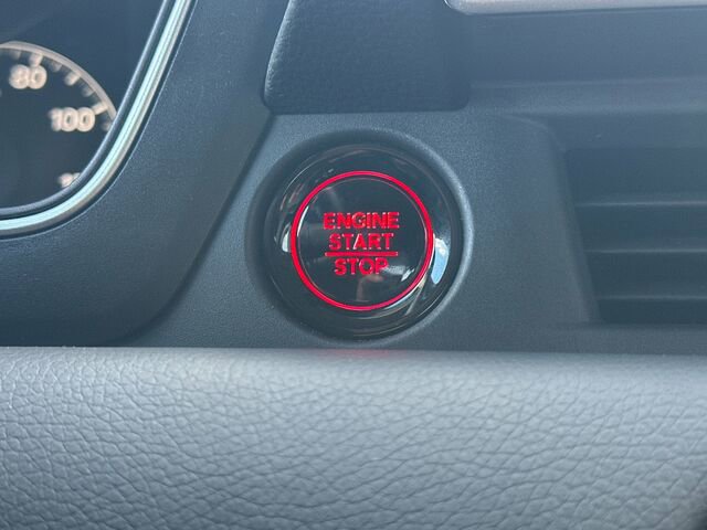 Used 2025 Honda Pilot Touring image 28