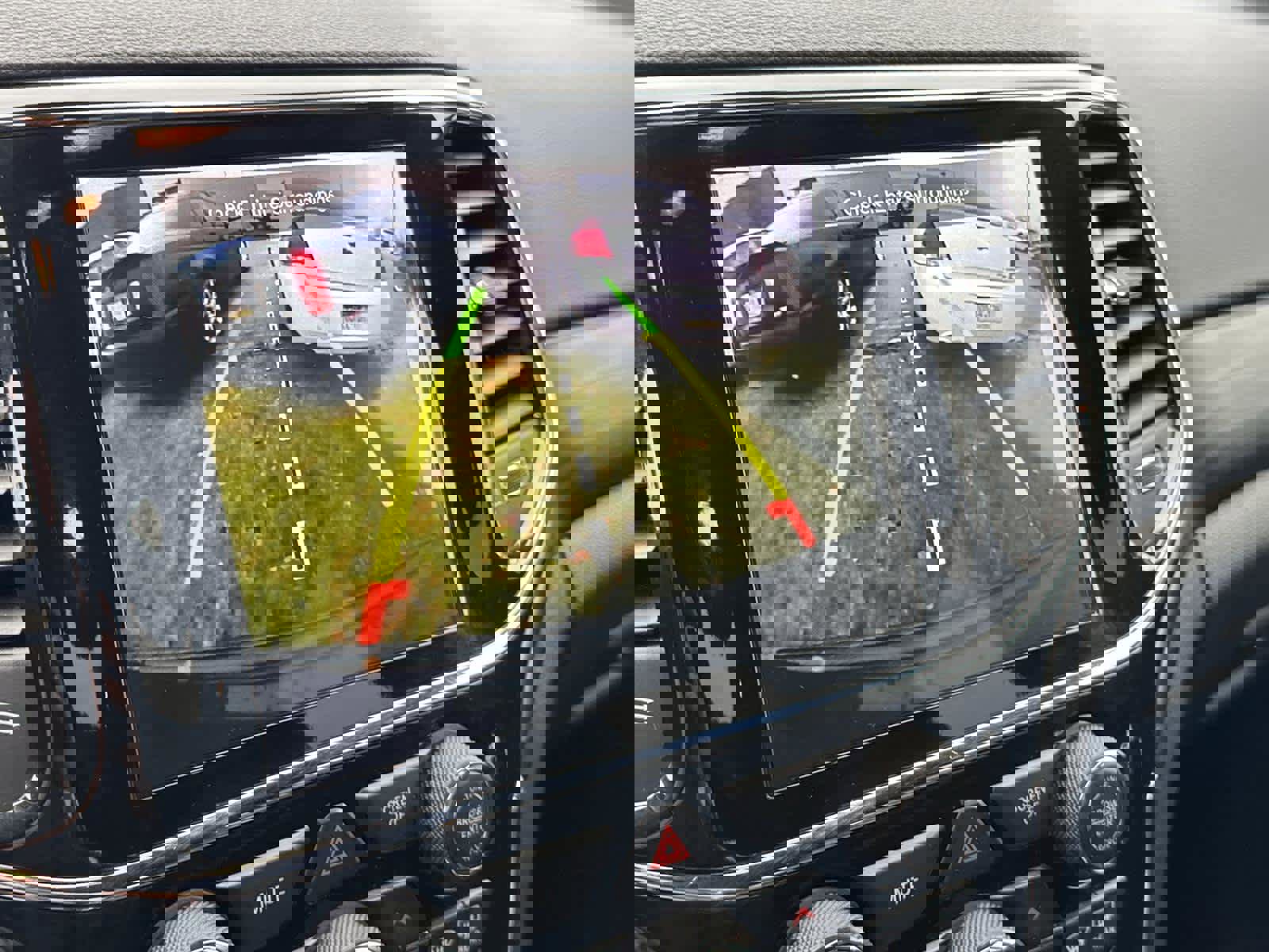 Used 2020 Jeep Grand Cherokee Altitude image 25