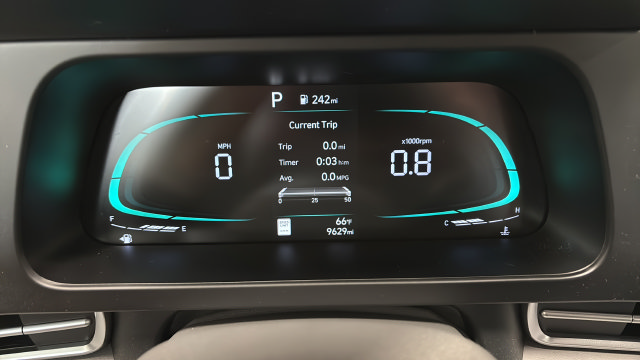 Certified 2025 Hyundai Elantra Sport FWD image 16