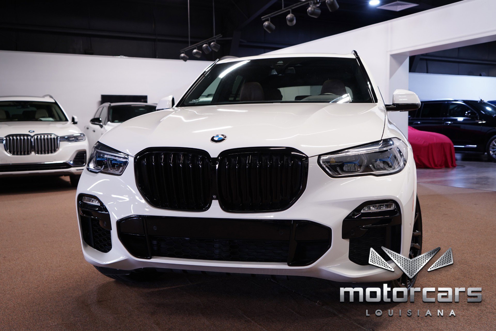 Used 2021 BMW X5 xDrive40i w/ M Sport Package image 1