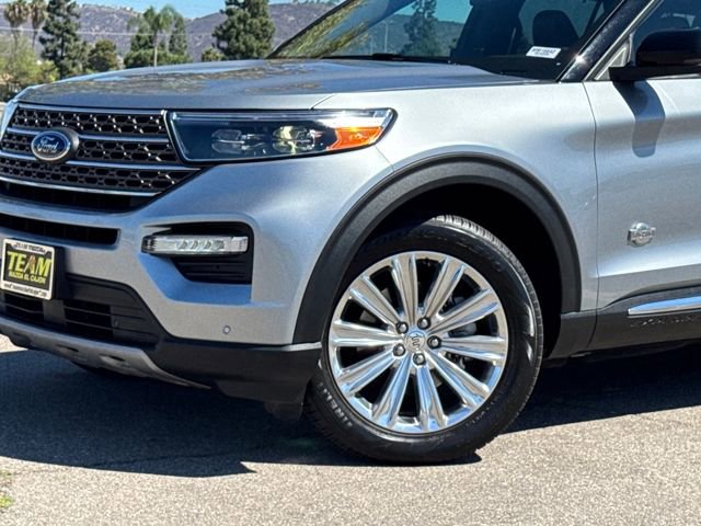 Used 2022 Ford Explorer King Ranch w/ Premium Technology Package image 4