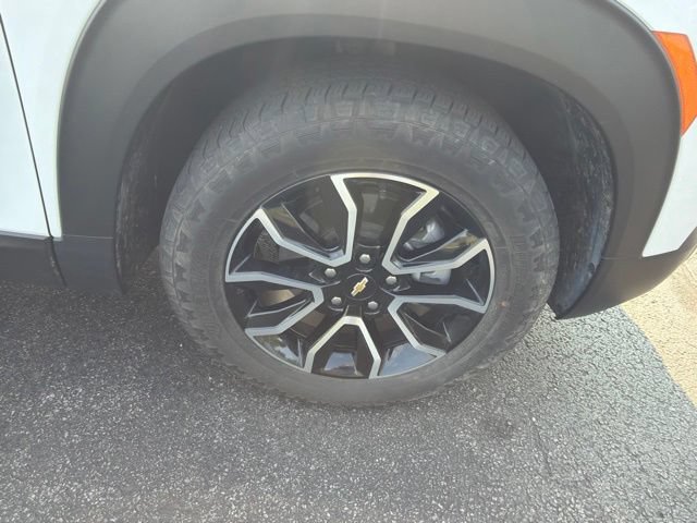 Used 2023 Chevrolet TrailBlazer ACTIV w/ Sun and Liftgate Package FWD video 2
