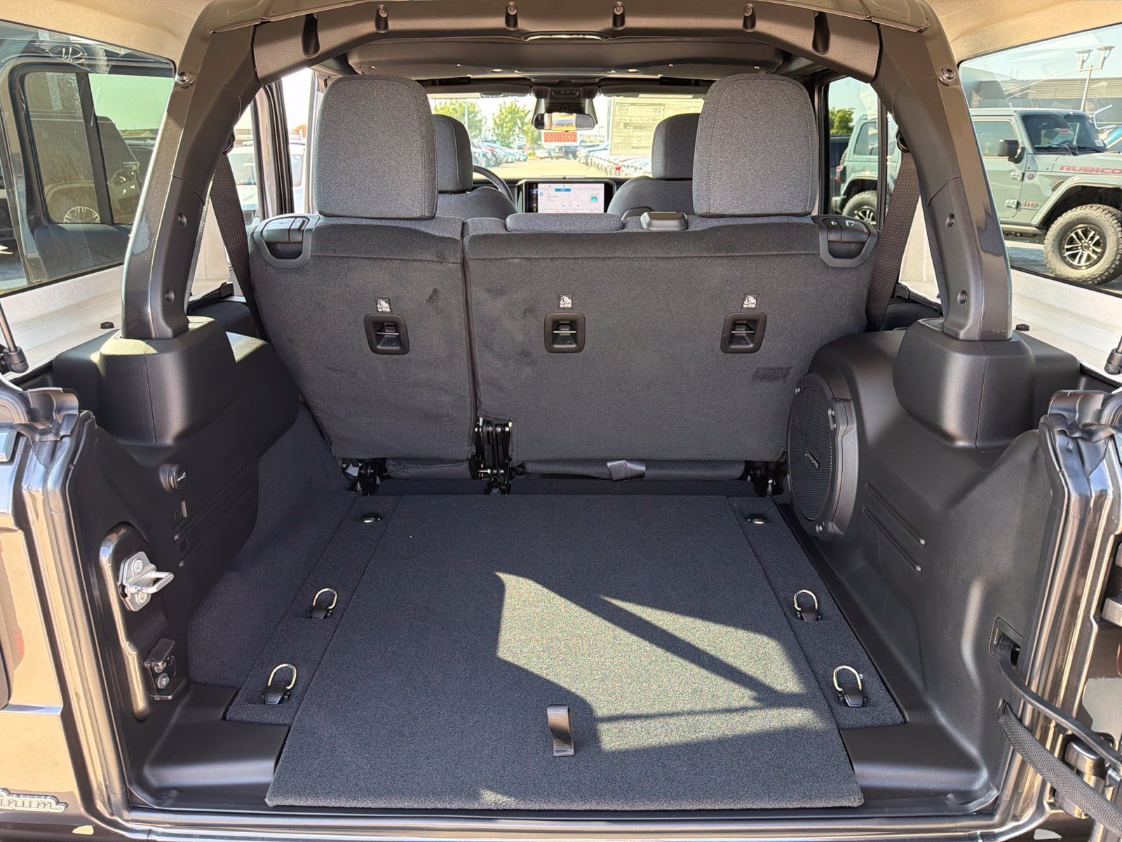 New 2026 Jeep Wrangler Unlimited Rubicon AWD/4WD image 18