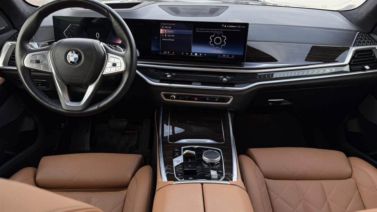 Used 2024 BMW X7 xDrive40i image 48