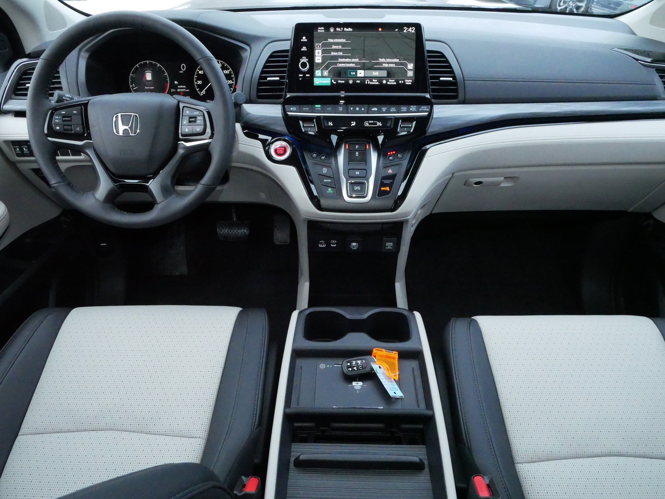 Certified 2026 Honda Odyssey Elite image 10