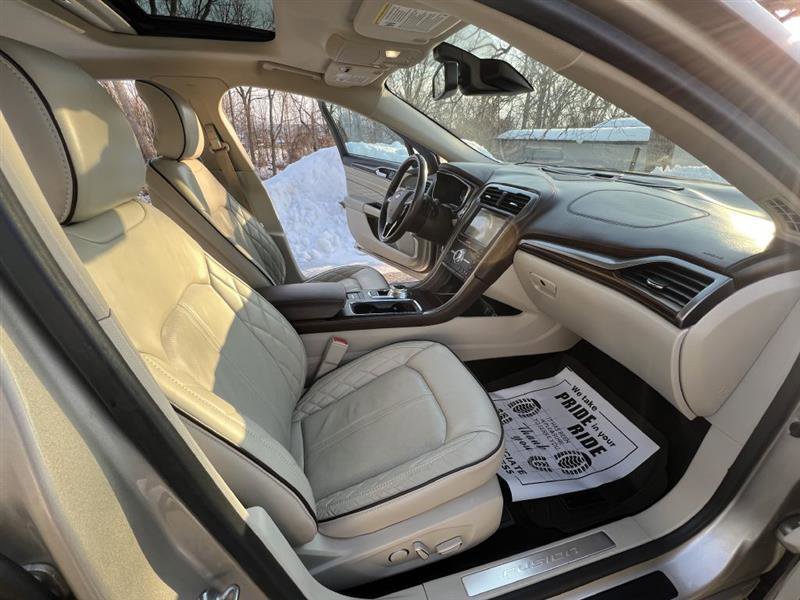 Used 2017 Ford Fusion Platinum image 15