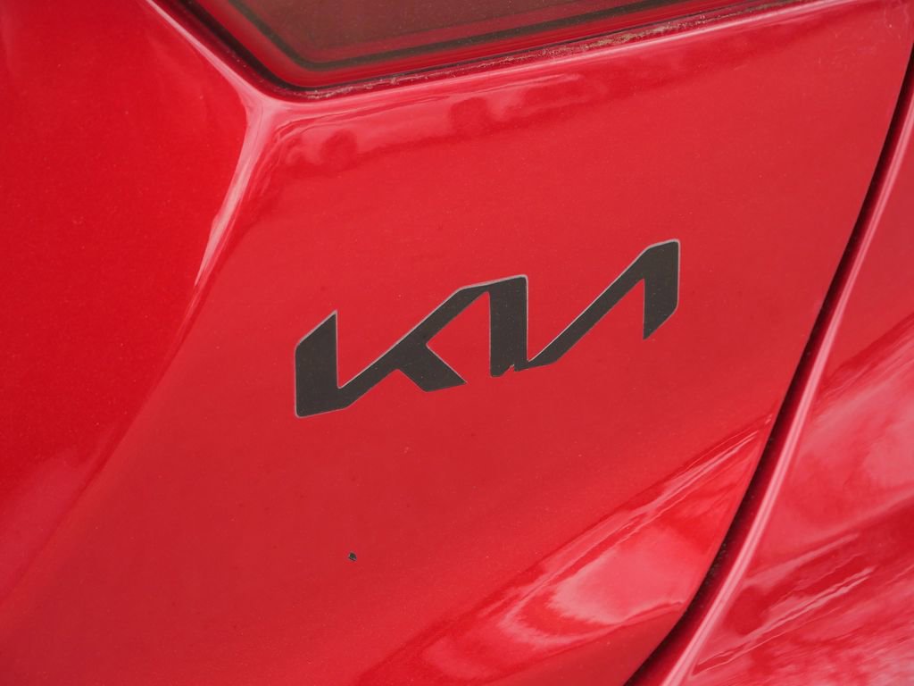 Used 2021 Kia Forte LXS image 11
