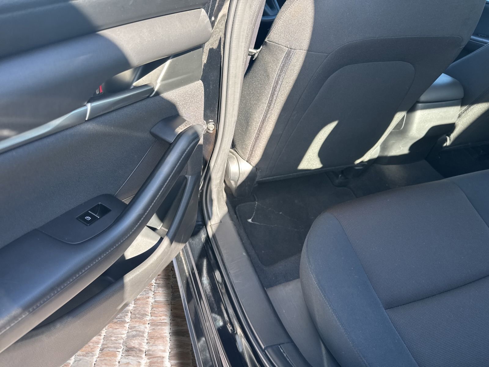 Used 2021 MAZDA MAZDA3 Sedan FWD image 12