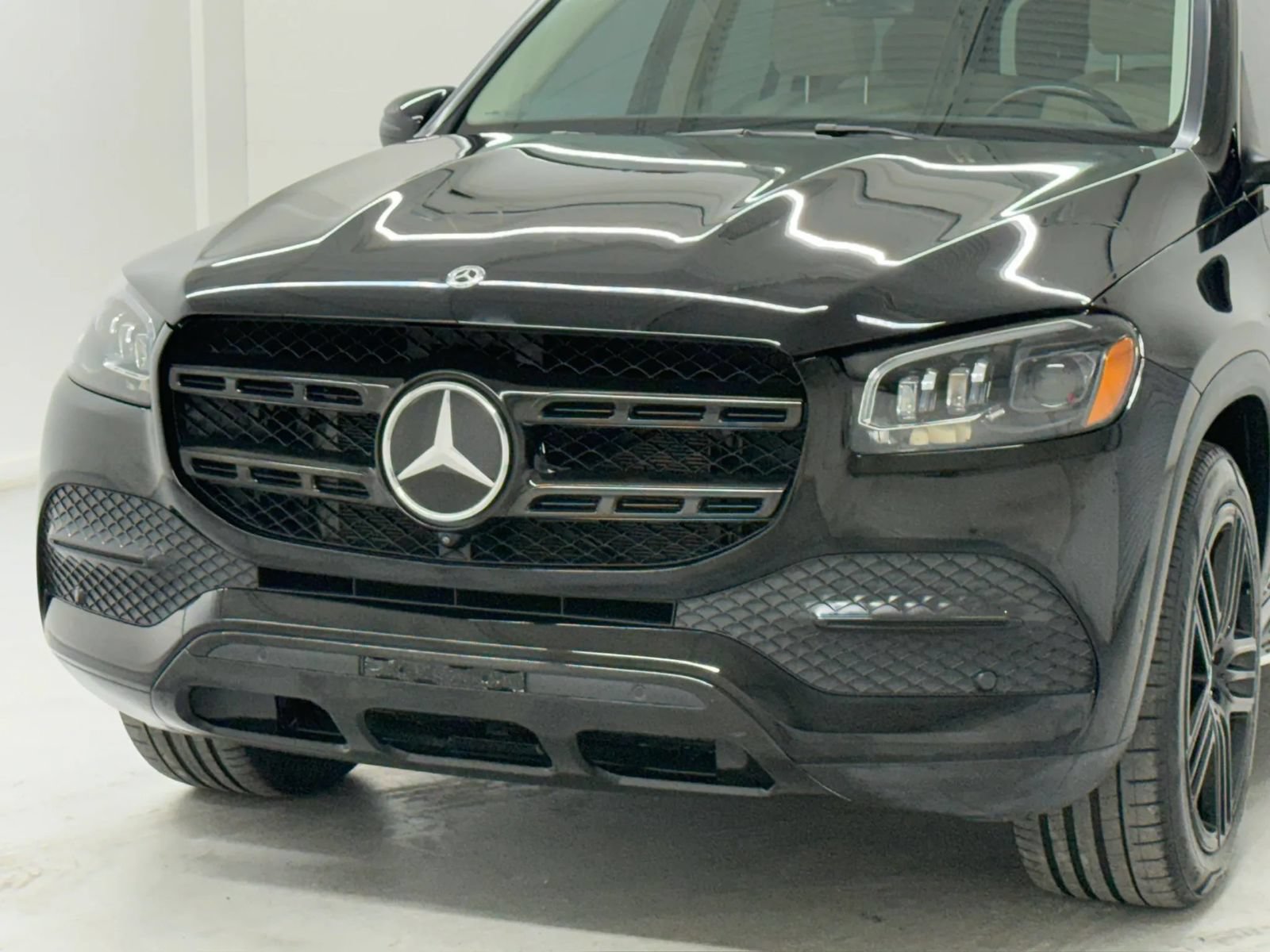 Used 2021 Mercedes-Benz GLS 450 4MATIC image 47