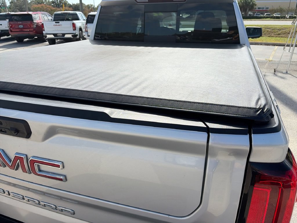 Used 2022 GMC Sierra 1500 SLT w/ SLT Premium Plus Package AWD/4WD image 32