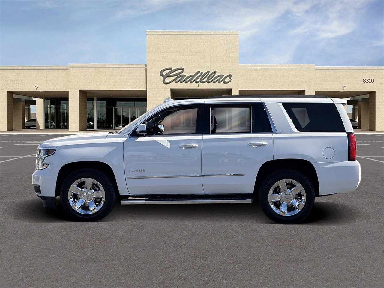 Used 2018 Chevrolet Tahoe LT w/ LT Signature Package image 8