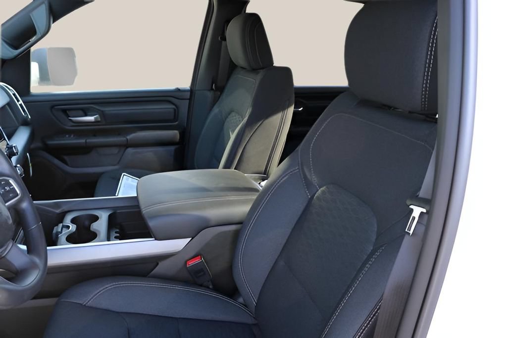 New 2026 RAM 1500 Express AWD/4WD image 11