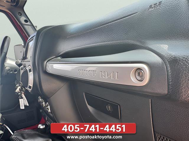 Used 2014 Jeep Wrangler Unlimited Rubicon AWD/4WD image 8