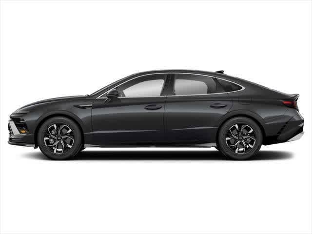 Used 2025 Hyundai Sonata SEL image 2