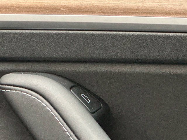 Used 2023 Tesla Model 3 Standard Range RWD image 22