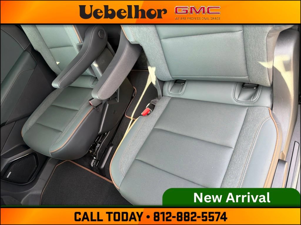 Used 2024 GMC Acadia AT4 AWD/4WD image 20