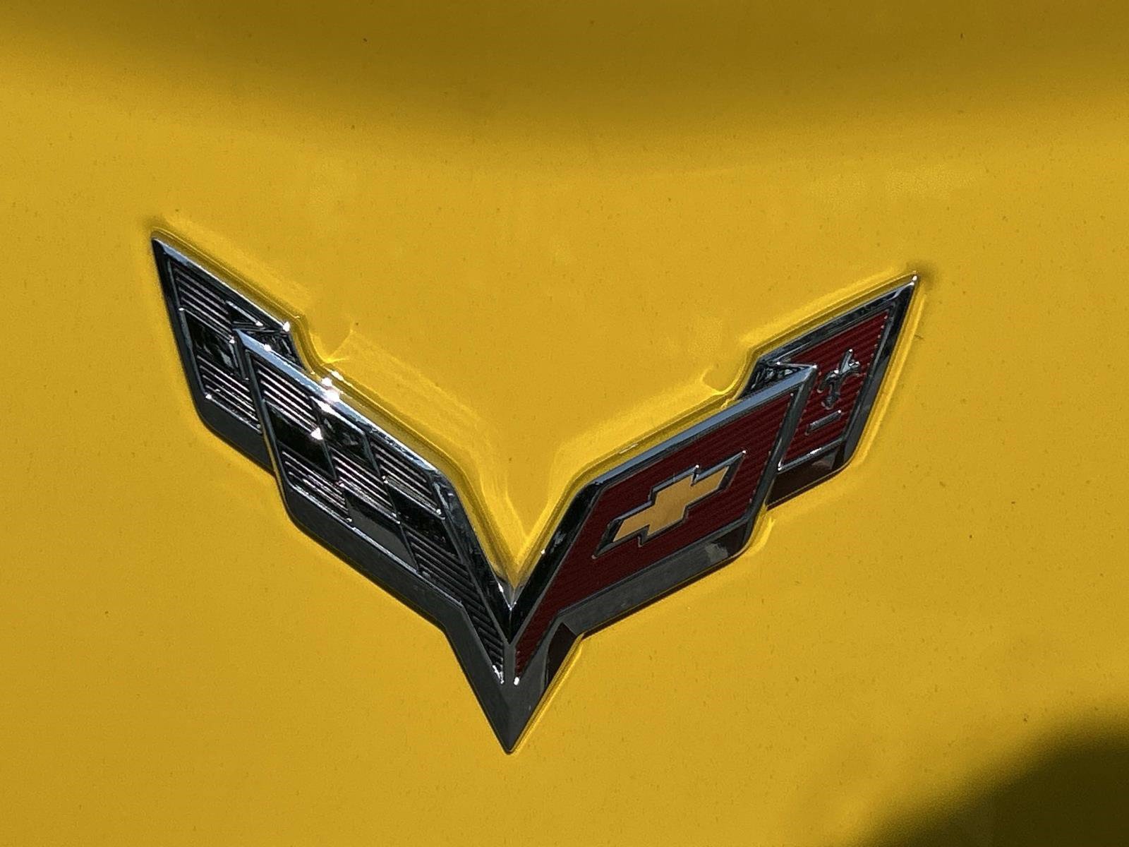 Used 2014 Chevrolet Corvette Stingray Coupe w/ 3LT Preferred Equipment Group RWD image 9