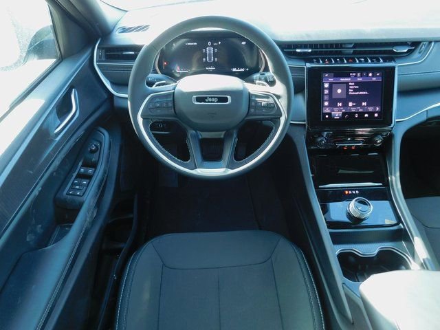 New 2026 Jeep Grand Cherokee Laredo w/ Trailer Tow Package image 6