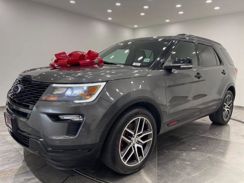 Used 2019 Ford Explorer Sport w/ Equipment Group 401A AWD/4WD image 3